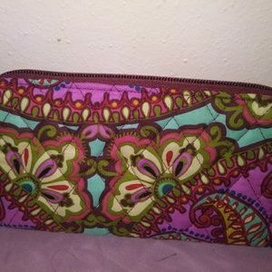 NWT Vera Bradley accordion wallet resort medallion